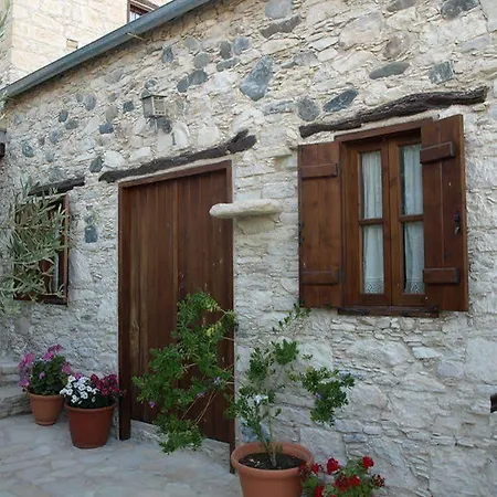 Konatzi Tou Flokka Hotel Agios Theodoros